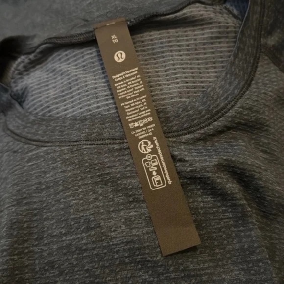 NWT LULULEMON METAL VENT TECH LONG SLEEVE - mineral blue true navy - Picture 8 of 10